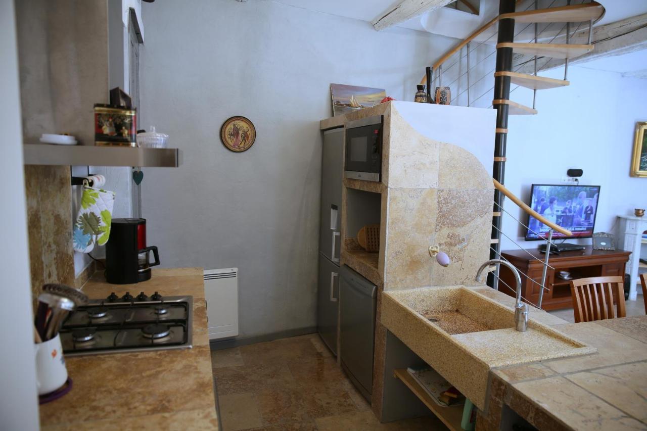 Le Bastidon De Louis, L'Isle Sur La Sorgue Villa Esterno foto