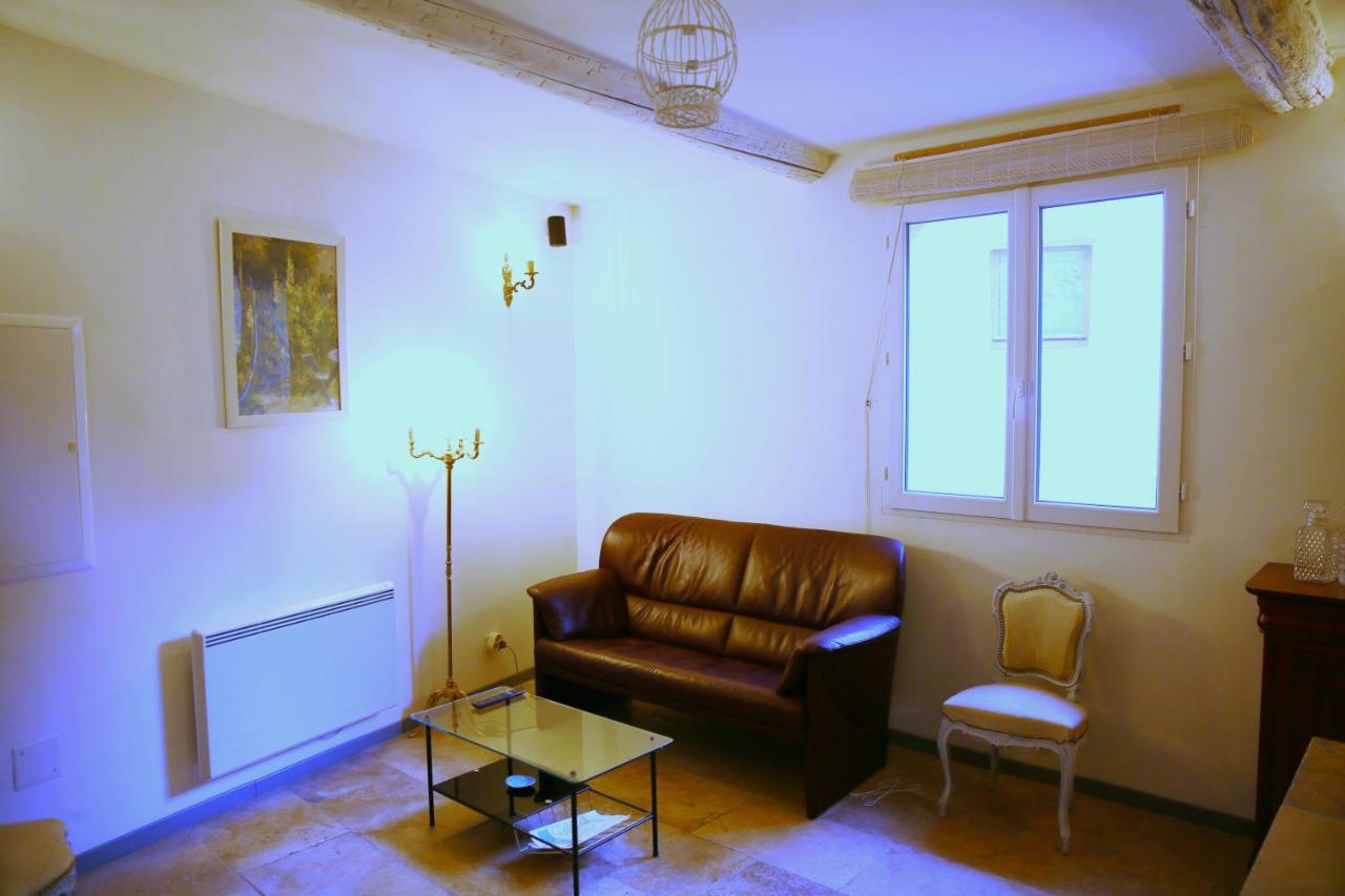 Le Bastidon De Louis, L'Isle Sur La Sorgue Villa Esterno foto