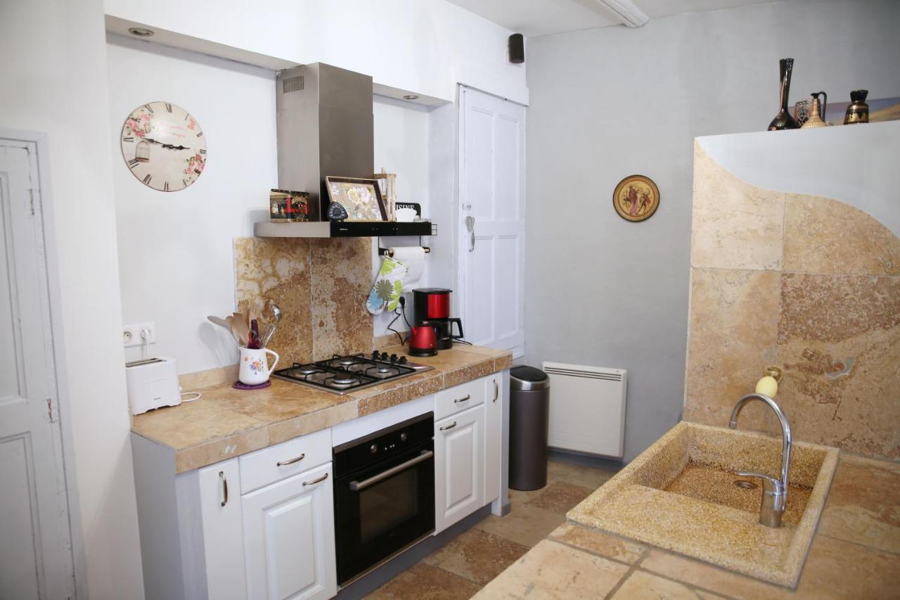 Le Bastidon De Louis, L'Isle Sur La Sorgue Villa Esterno foto